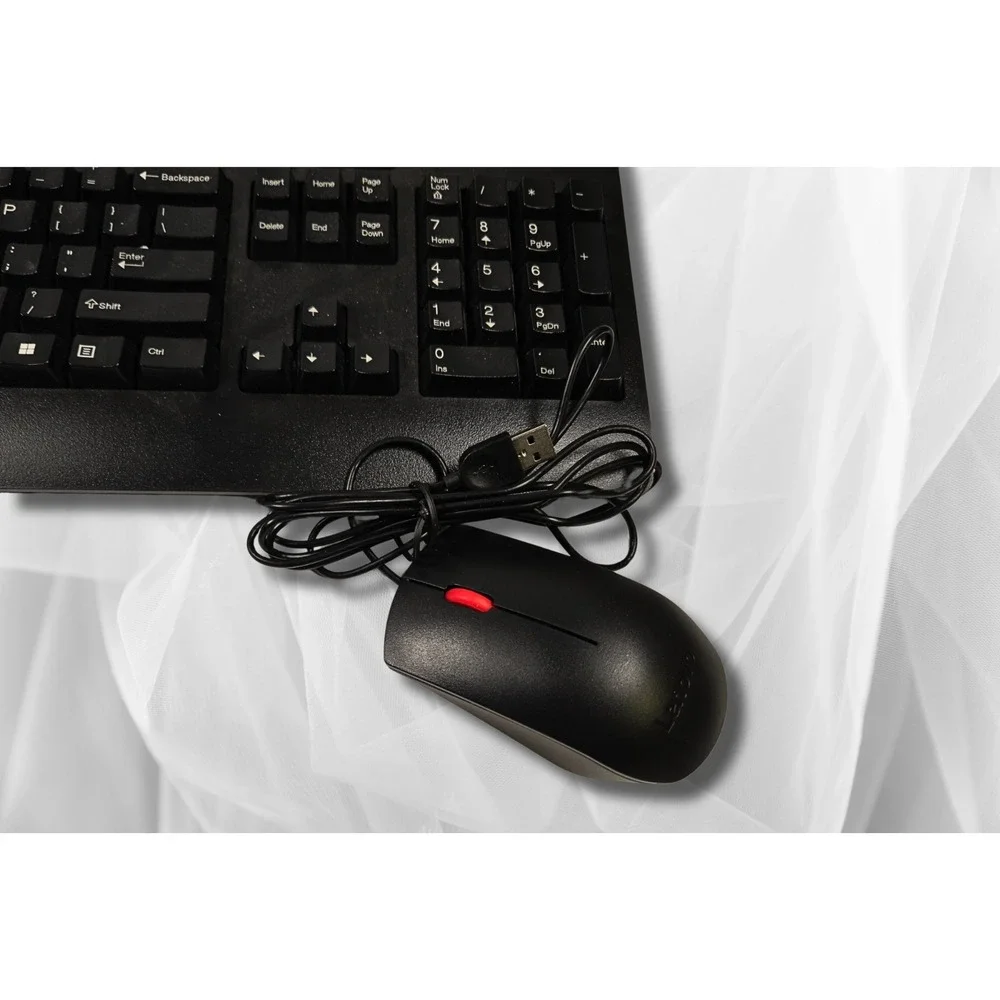Lenovo Essential USB Wired Keyboard Mod. 8827 and Mouse Combo